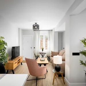 https://apartamento-reformado-de-lujo-la-carihuela.hotelsinnerja.org
